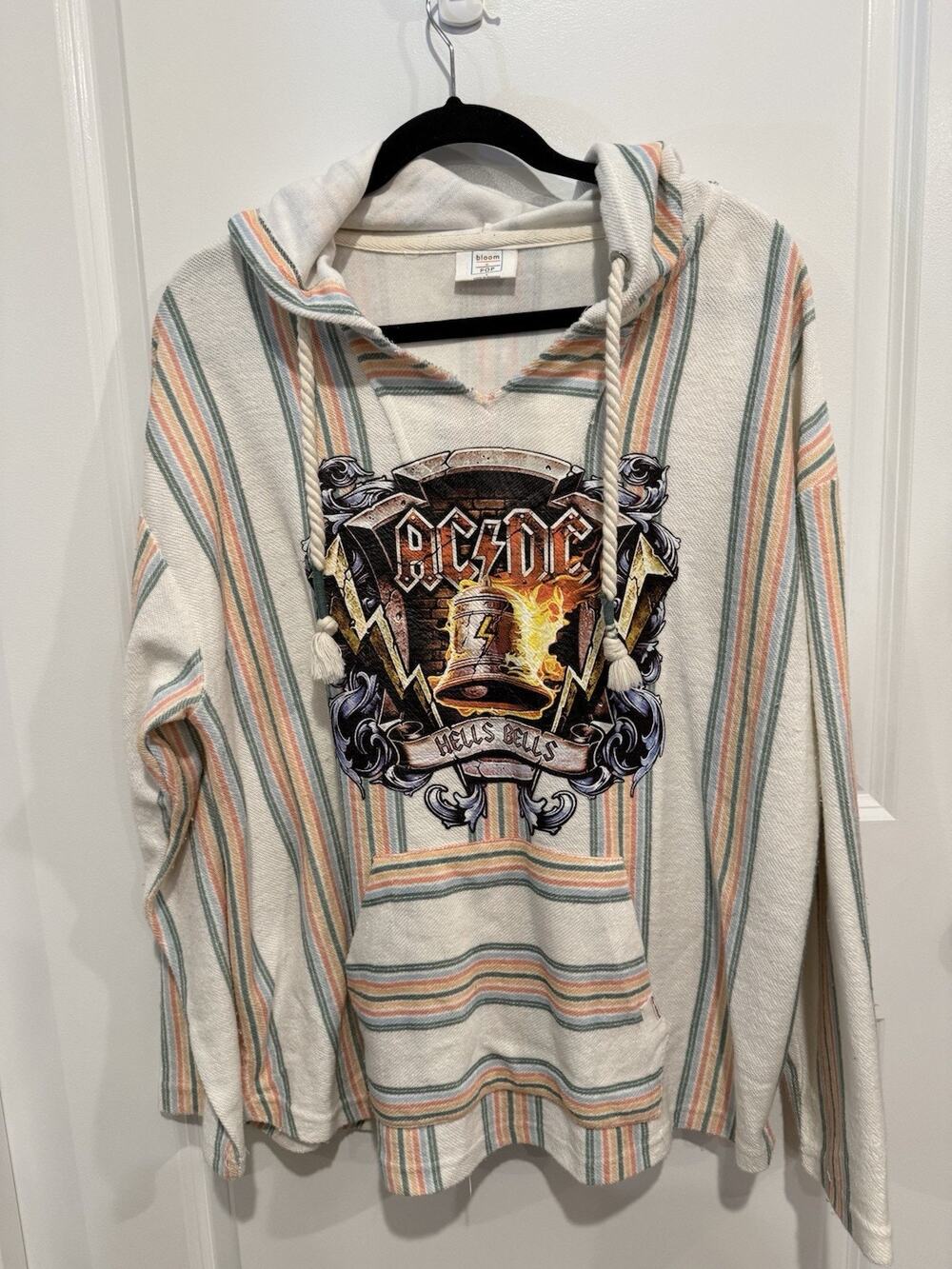 Bloom and Pop Pullover Hoodie Poncho Retro AC/DC Women’s Sz Large Pastel Stripes